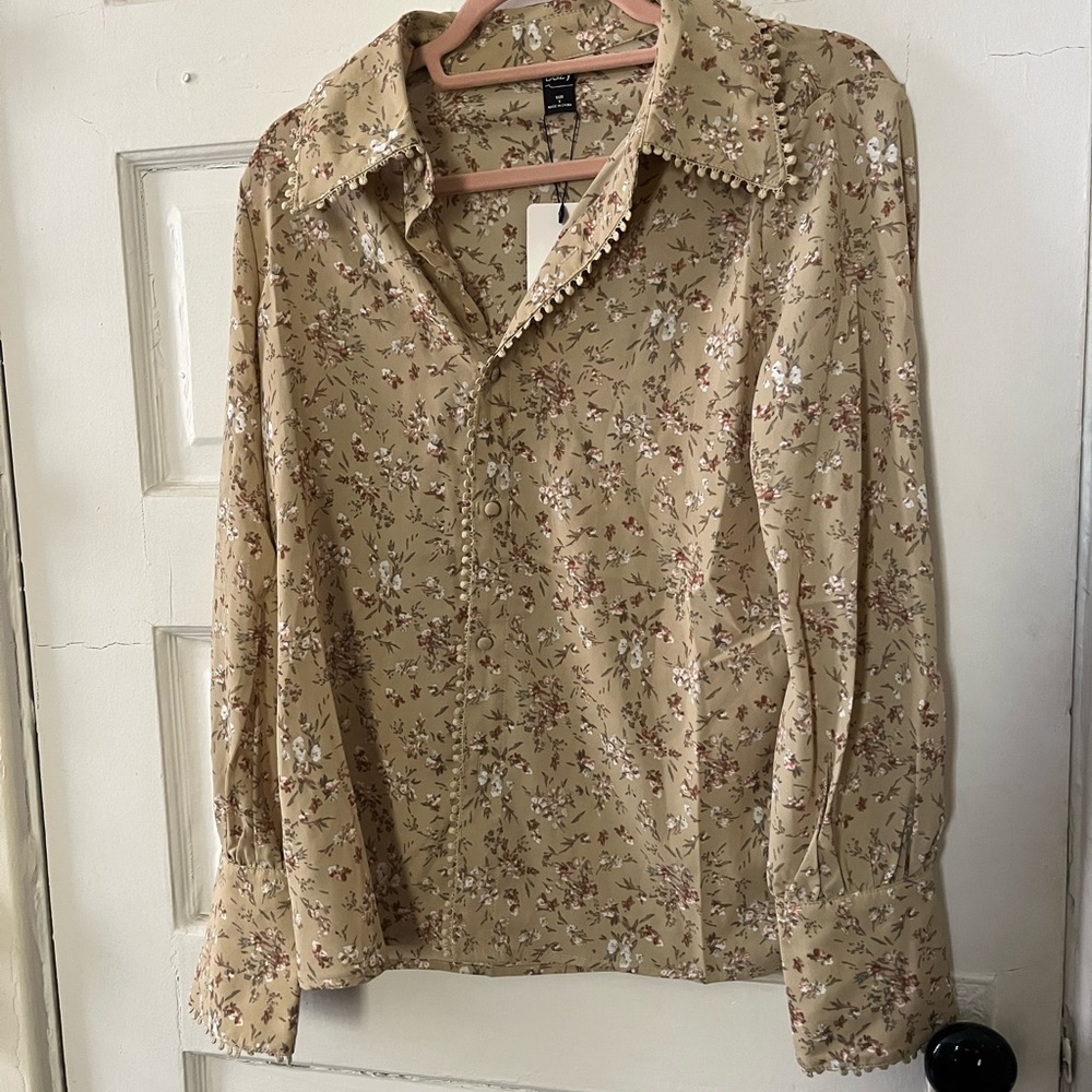 Dazy Floral Beige Women's Top